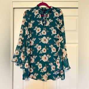 Forever 21 Floral Print Long Sleeve Mini Dress Size Small